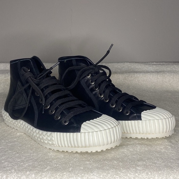 Jimmy Choo Black Leather High Top Trainer Sneakers (EUR 41 / US 8) - Picture 3 of 8